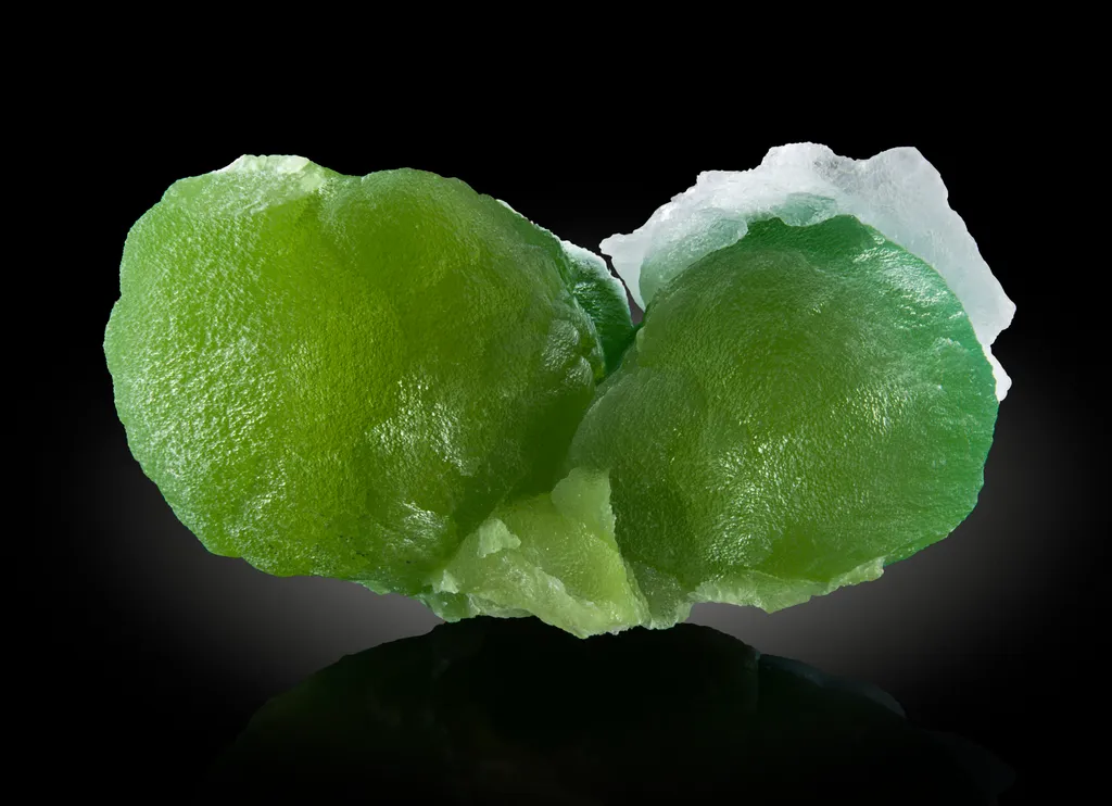 Adamite with minor Aragonite image