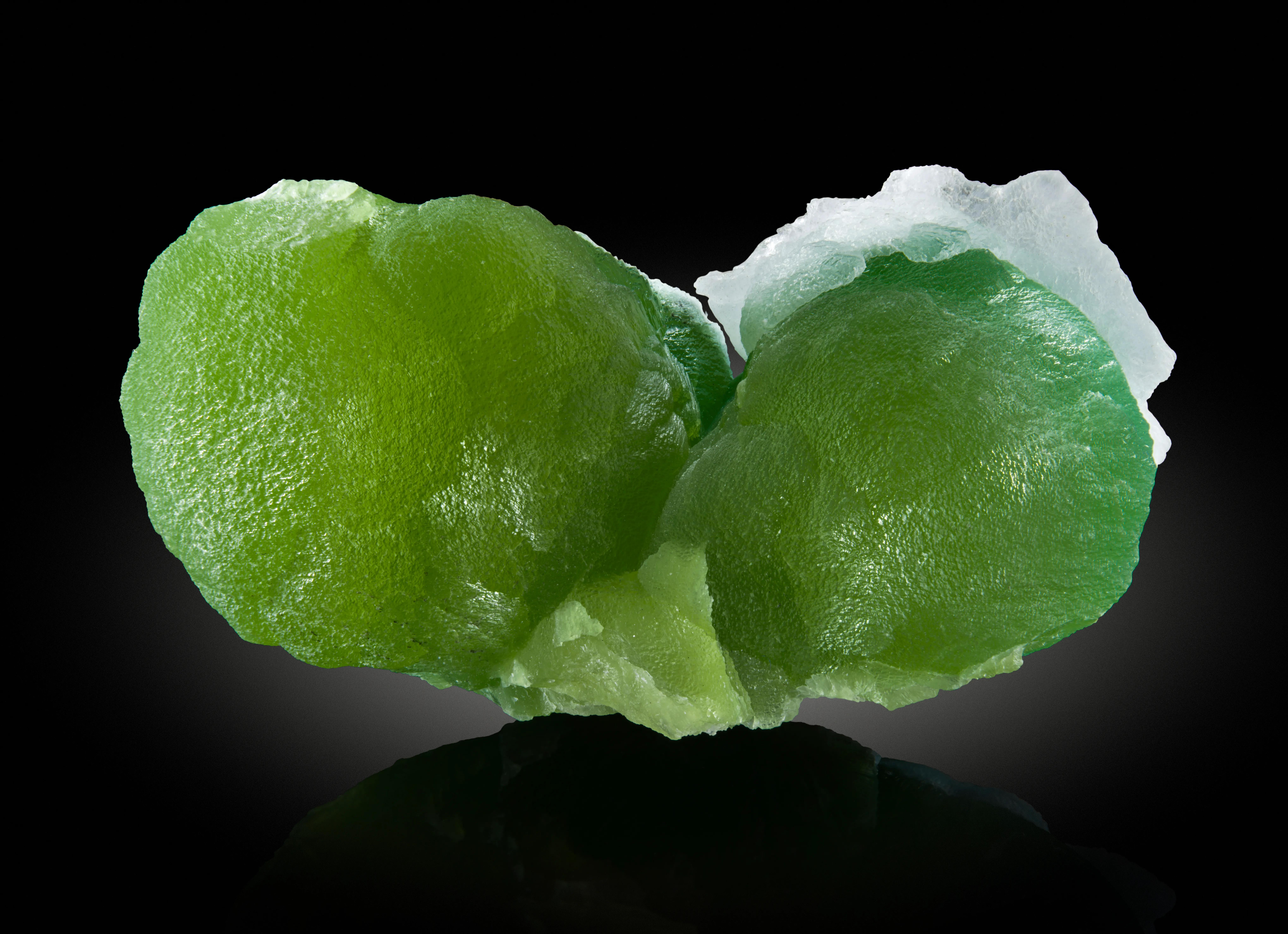 Adamite with minor Aragonite - image 1