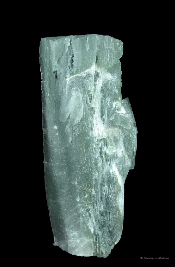 Adularia Included By Byssolite - image 4