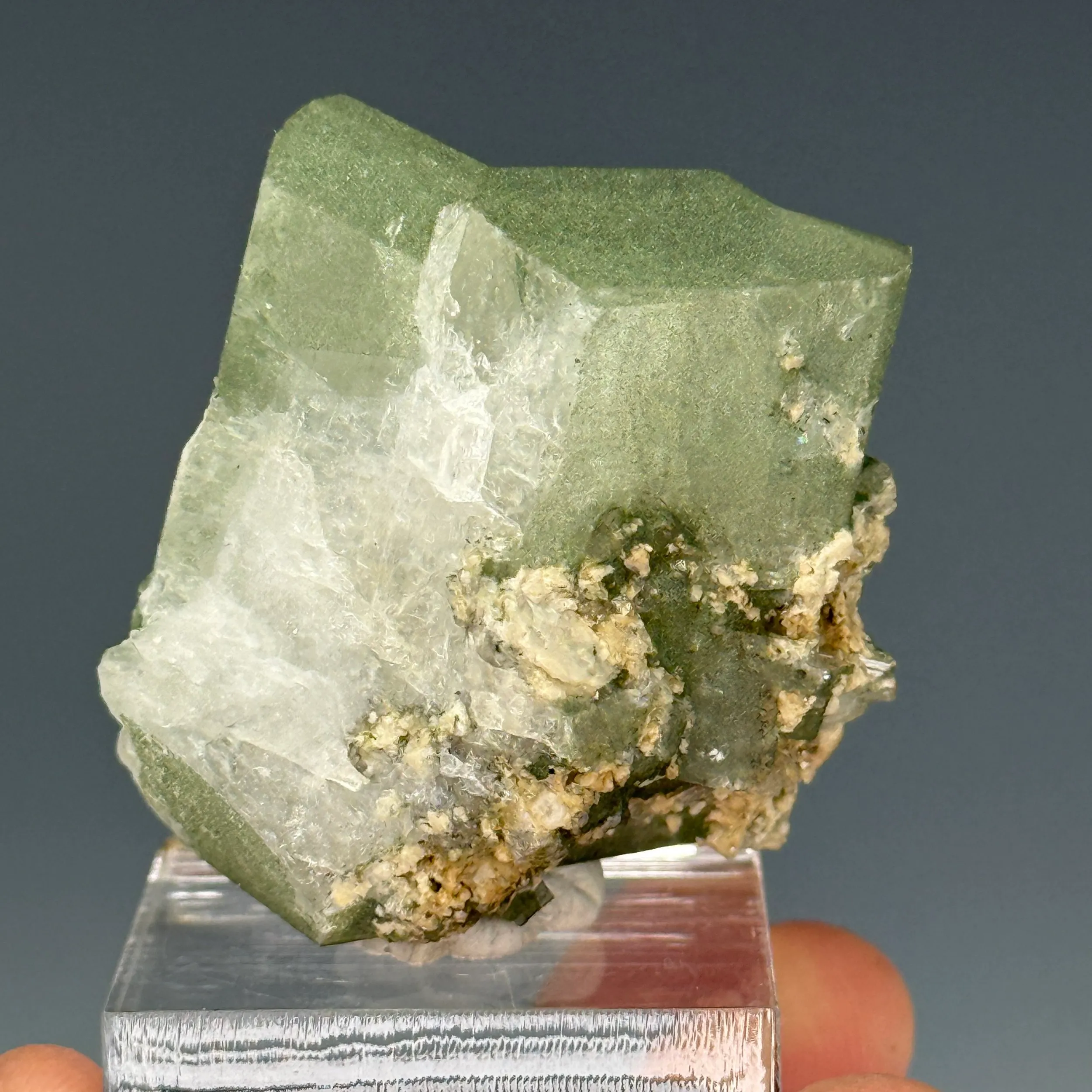 Adularia Twin - image 1