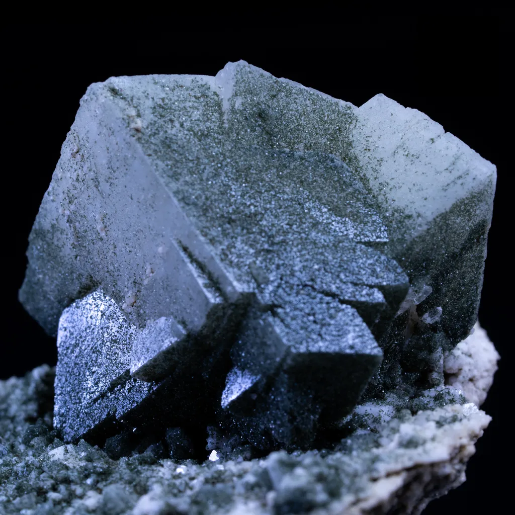 Adularia with Chlorite image