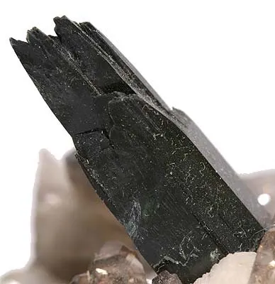 Aegirine, Quartz (Var: Smoky Quartz), Feldspar Group - image 2