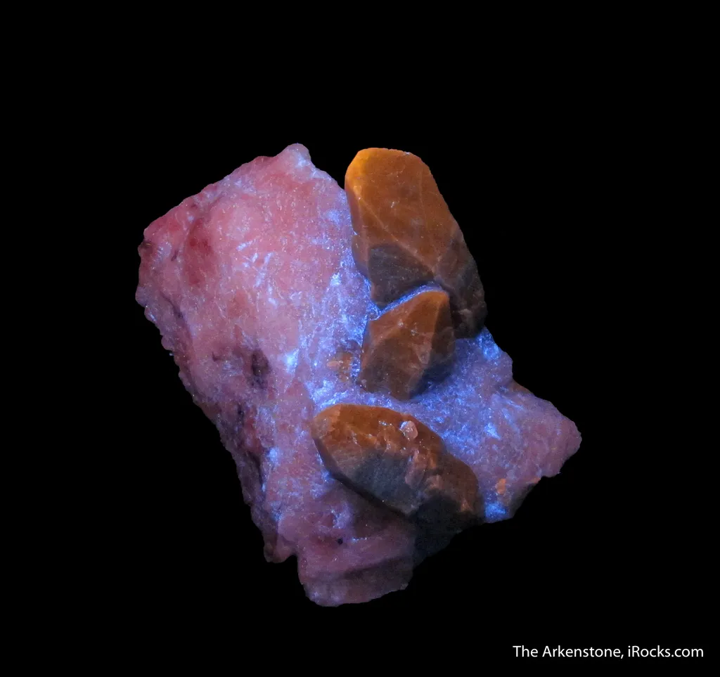Afghanite (fluorescent) (TL) - image 6