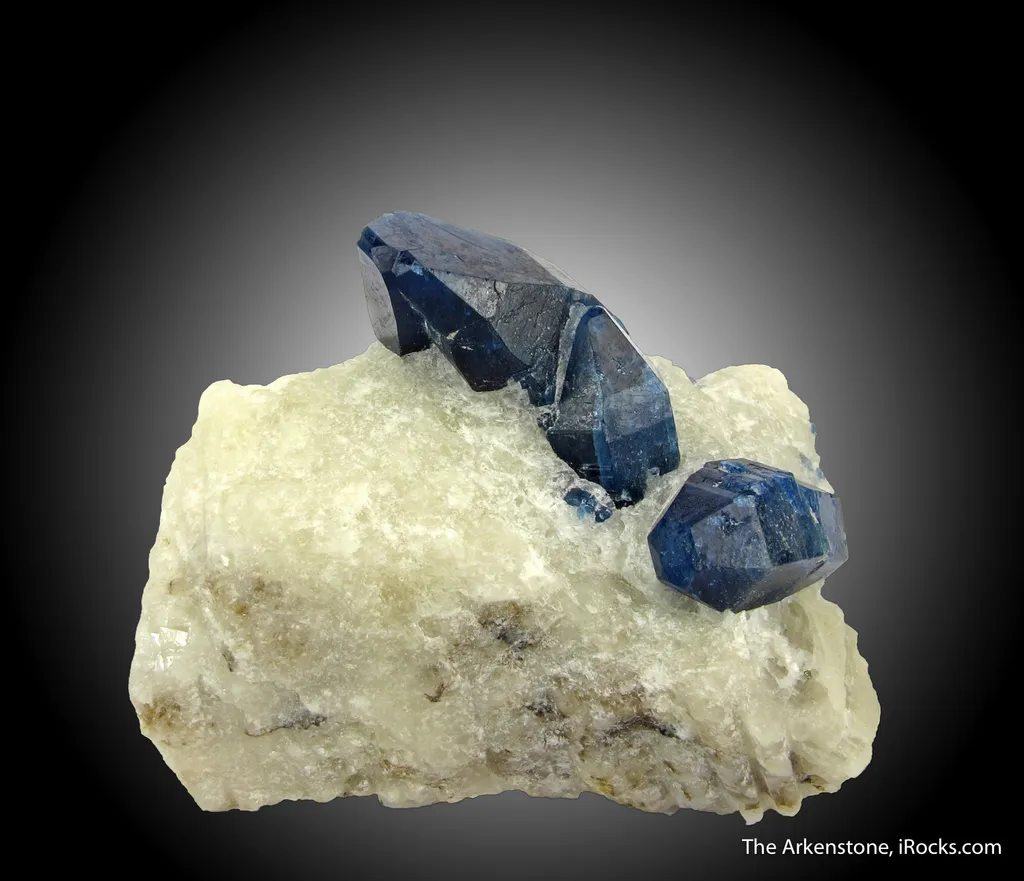 Afghanite (fluorescent) (TL) - image 2