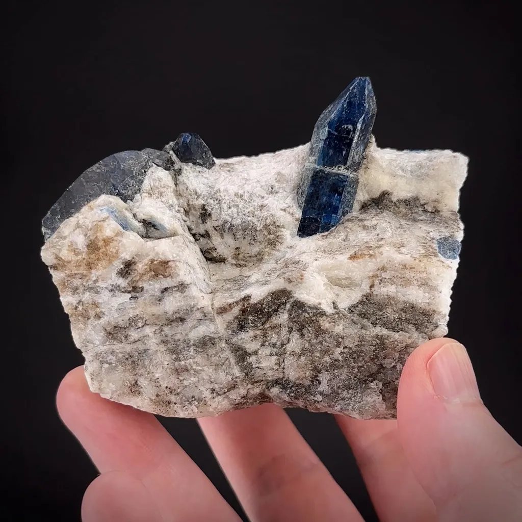 Afghanite (TL) (fl) on Calcite (fl) image