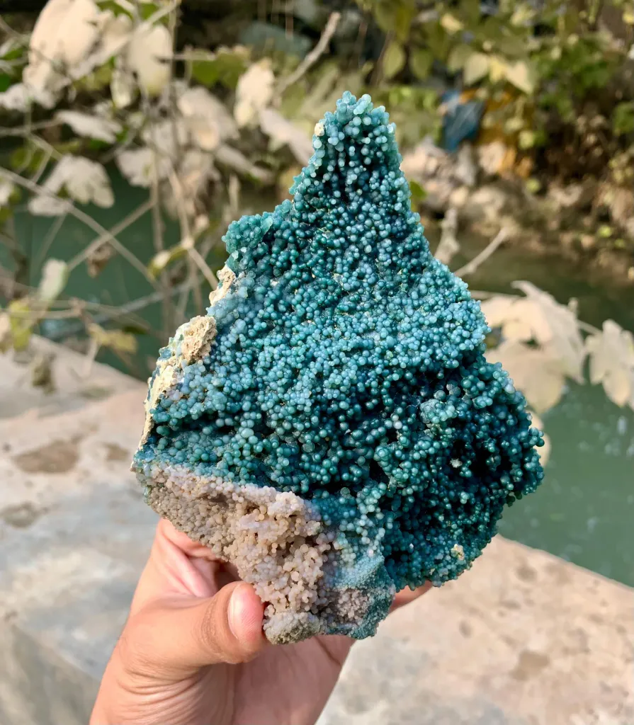 Agate from Indonesia, West Sulawesi Province, Mamuju Regency, Grape Agate mines - image 2