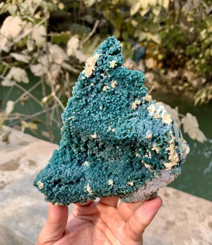 Agate from Indonesia, West Sulawesi Province, Mamuju Regency, Grape Agate mines - image 7