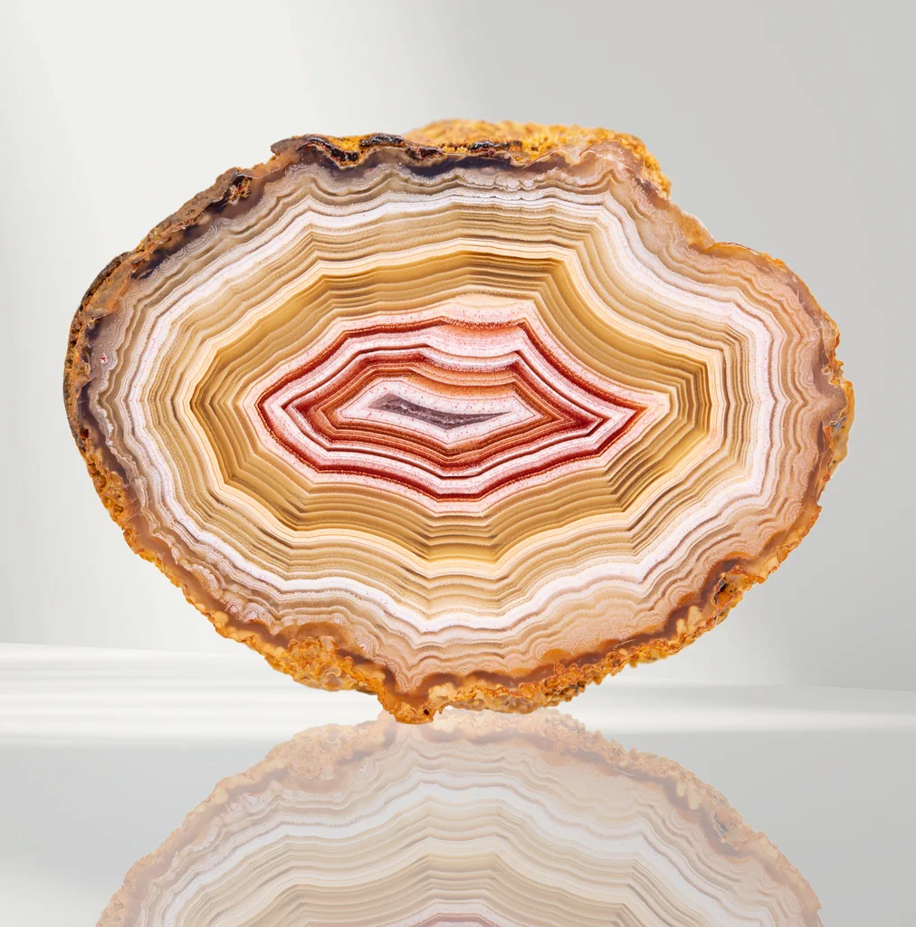 Agate from Ojo Laguna claim, Estacion Ojo Laguna, Chihuahua, Mexico image