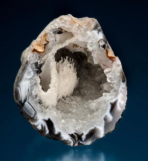 Agate geode image