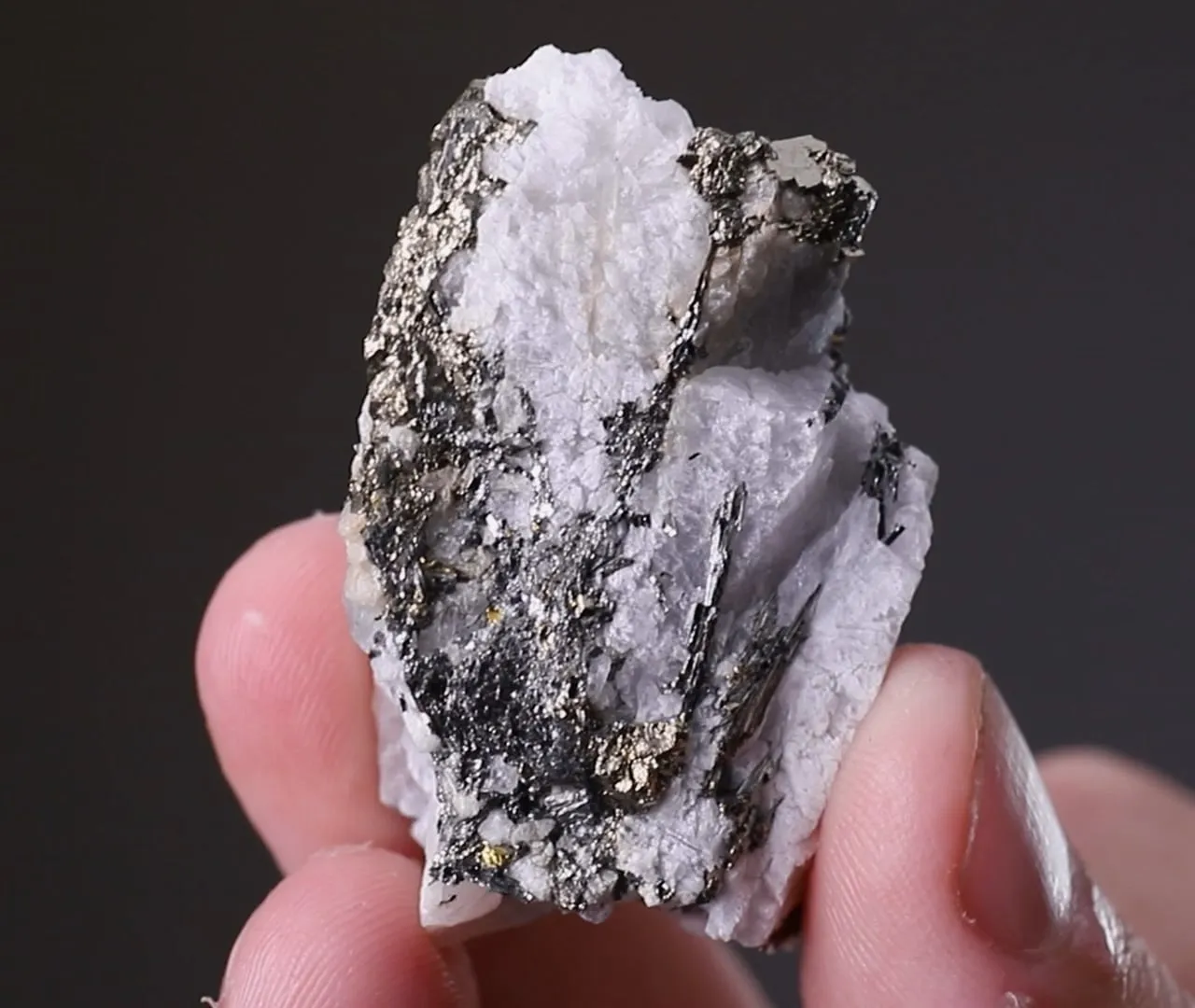 AIKINITE and NATIVE Gold in Quartz - image 2