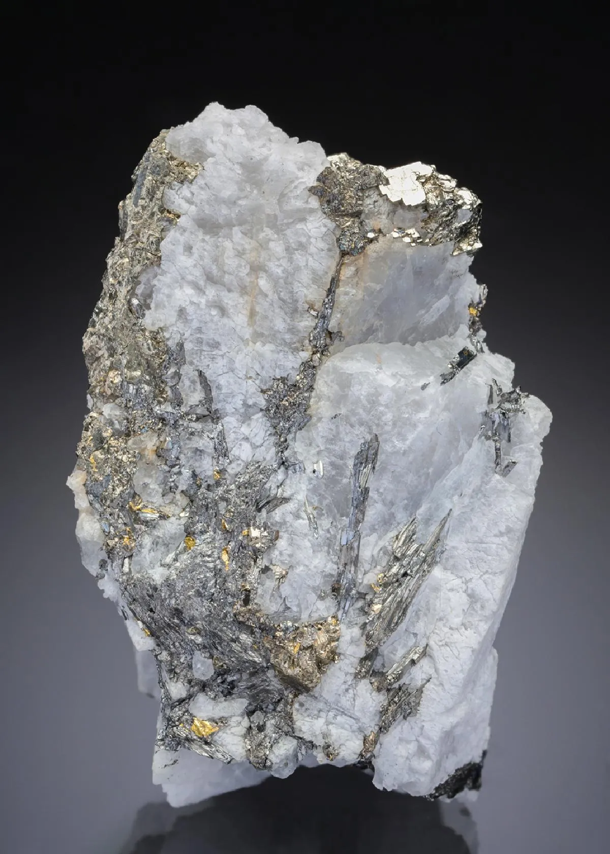 AIKINITE and NATIVE Gold in Quartz - image 1