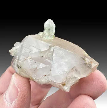 Ajoite in Quartz