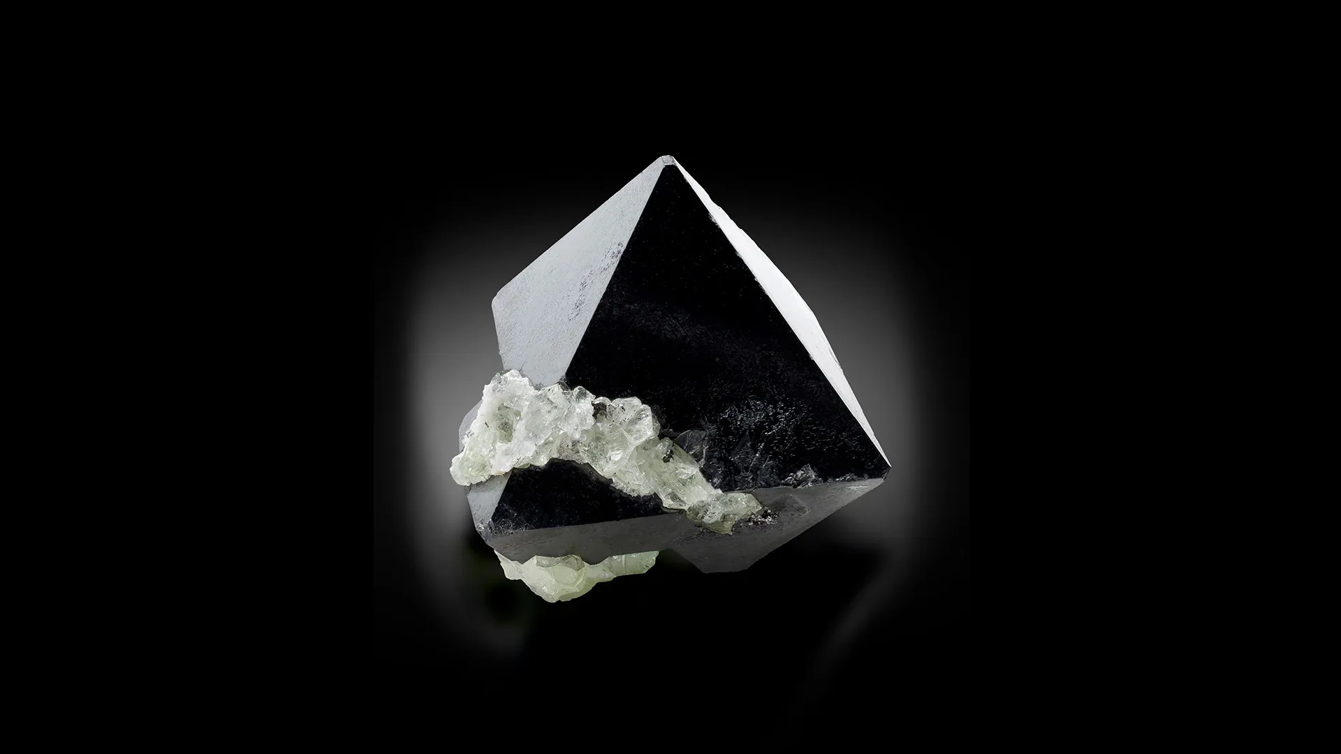 Alabandite - image 1