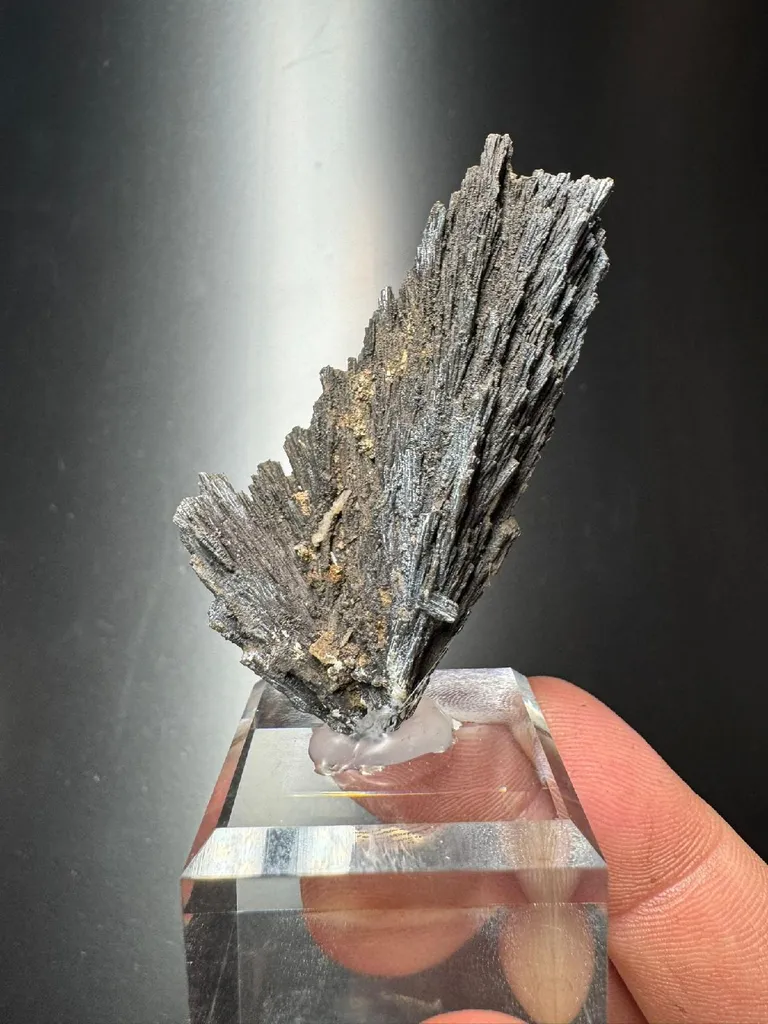 Alabandite image