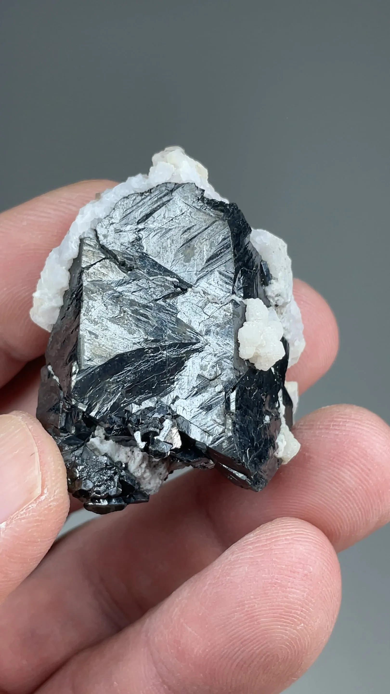 Alabandite with Calcite, Rhodochrosite - image 2