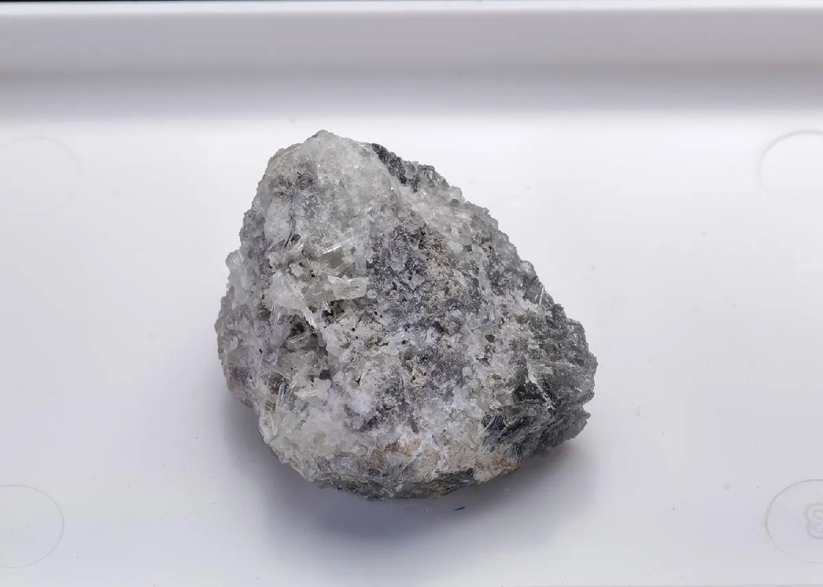 Alamosite - image 1