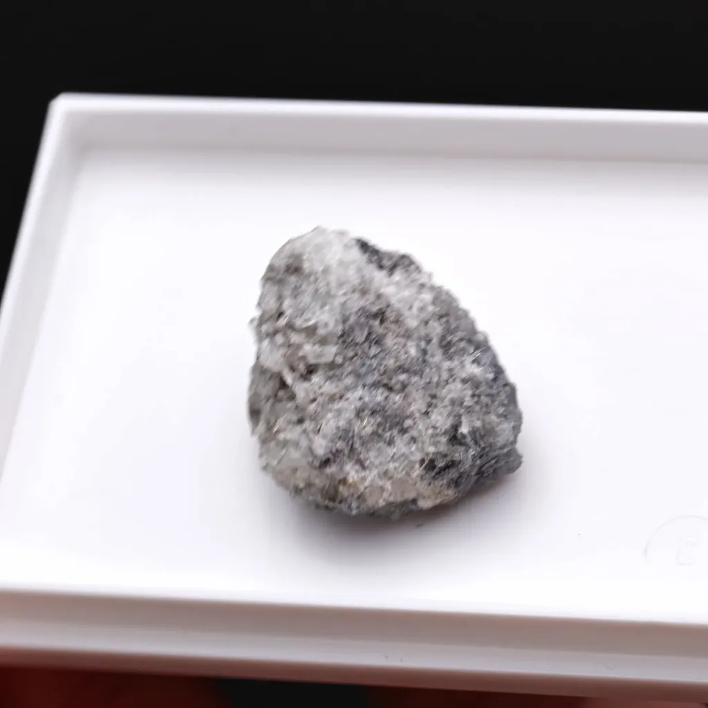 Alamosite - image 2