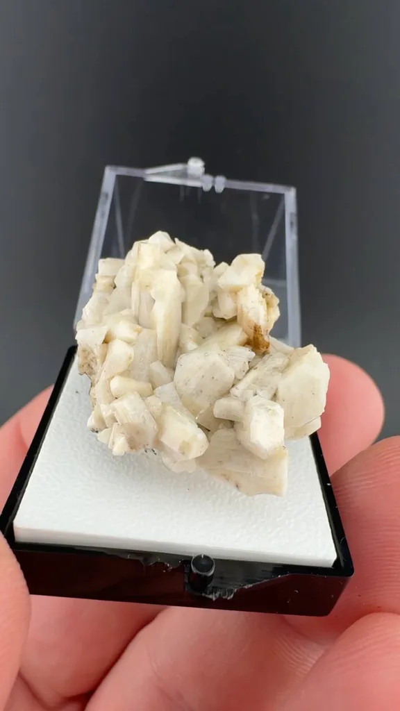 Albite - image 2