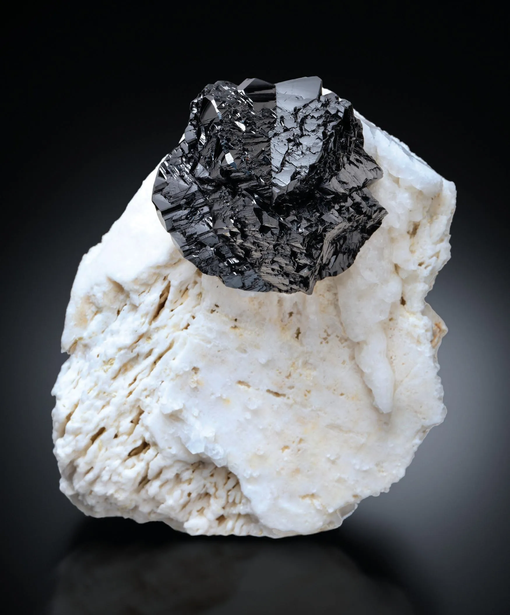 Albite, Cassiterite - image 1