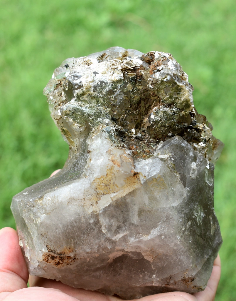 Albite from Alchuri, Shigar Valley, Shigar District, Gilgit-Baltistan, Pakistan - image 6