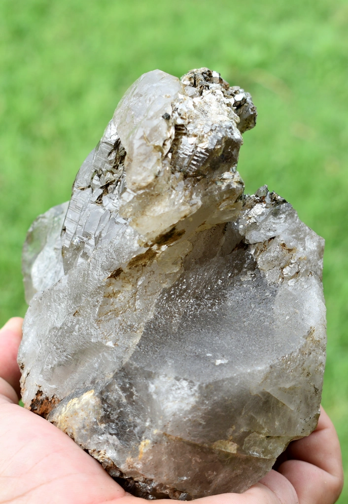 Albite from Alchuri, Shigar Valley, Shigar District, Gilgit-Baltistan, Pakistan - image 3