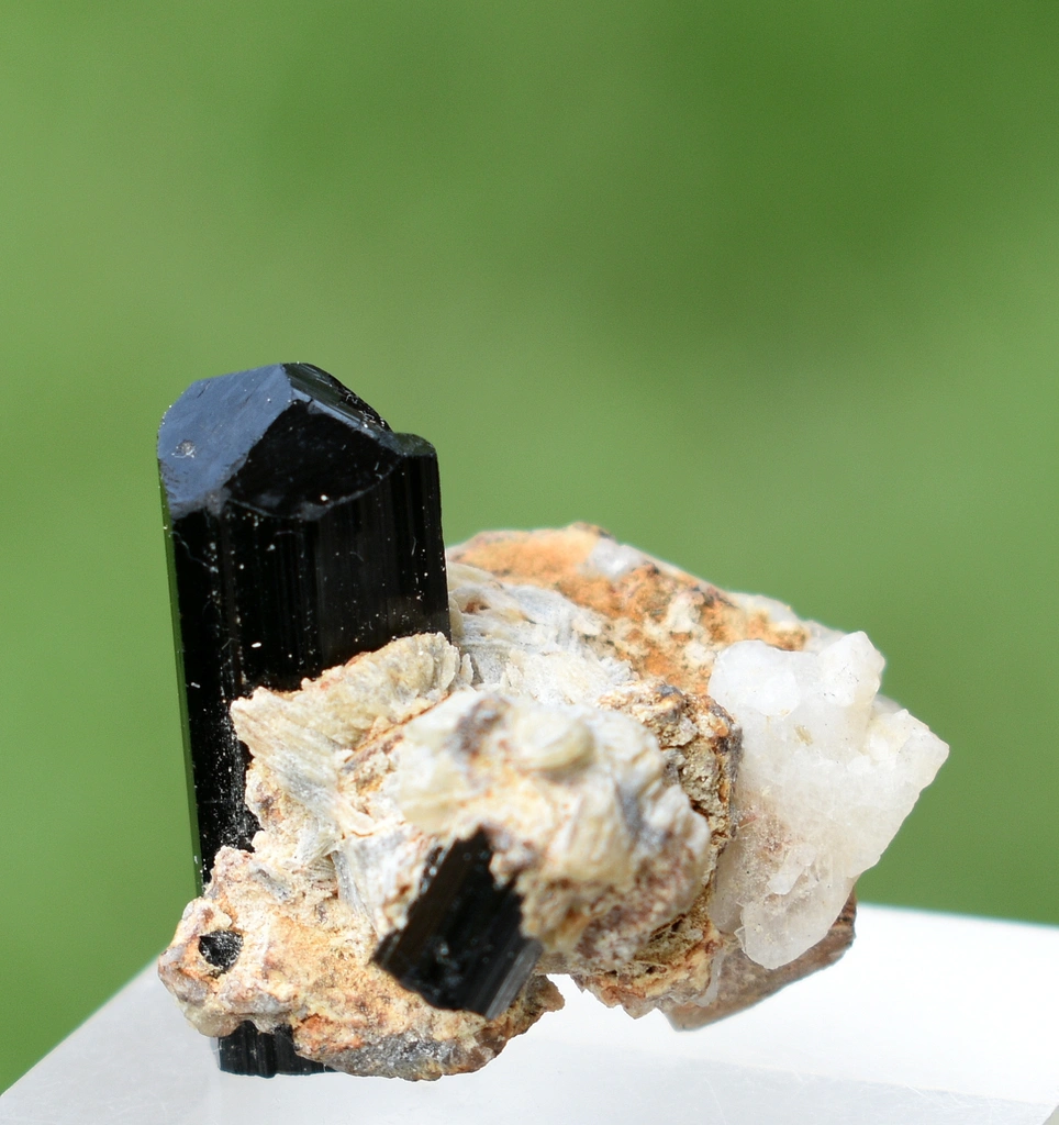 Albite from Pakistan - image 7