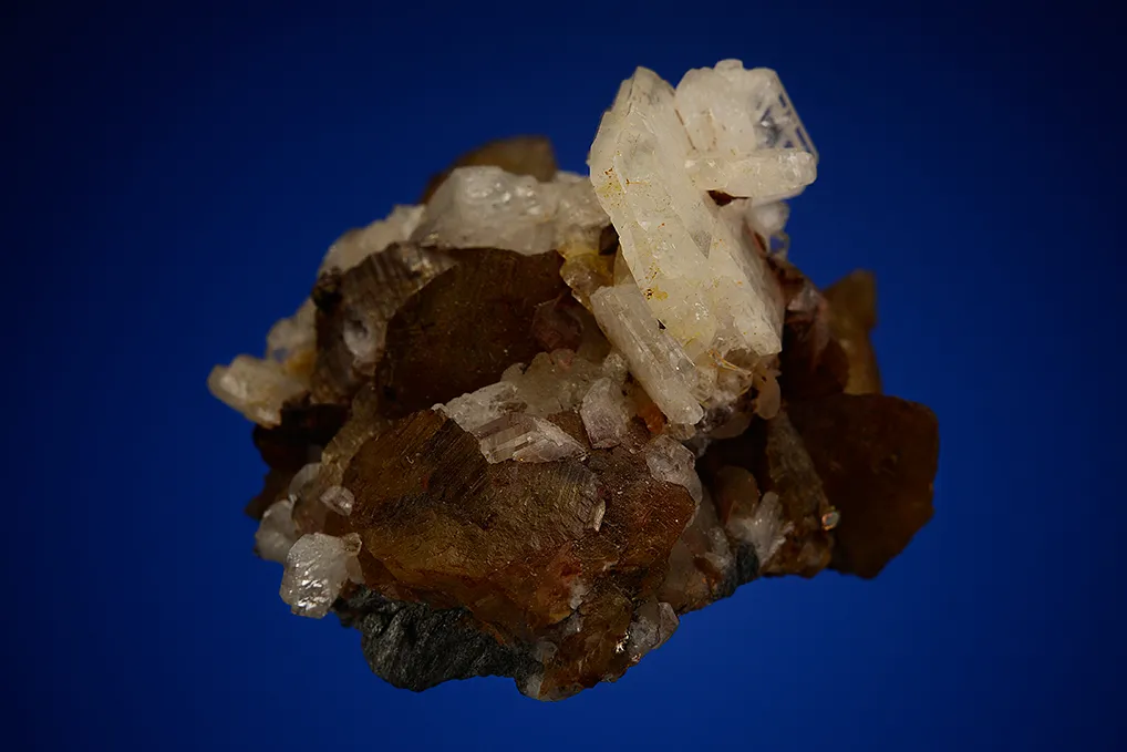 Albite on Siderite - image 5