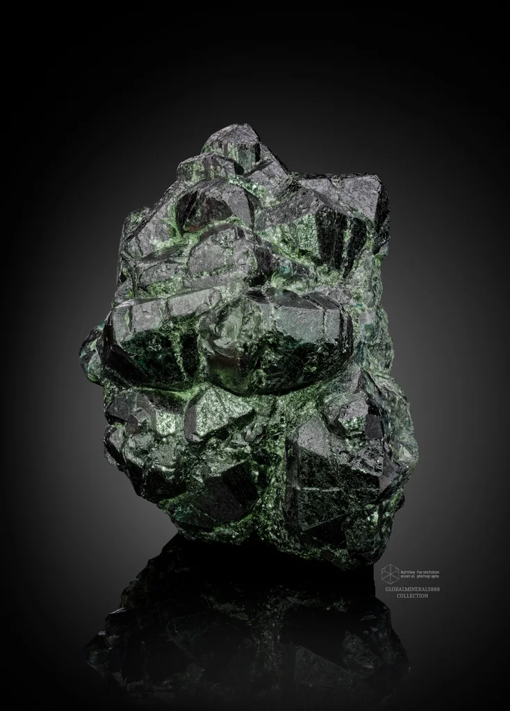 Alexandrite from Malyshevo, Sverdlovsk Oblast, Russia image