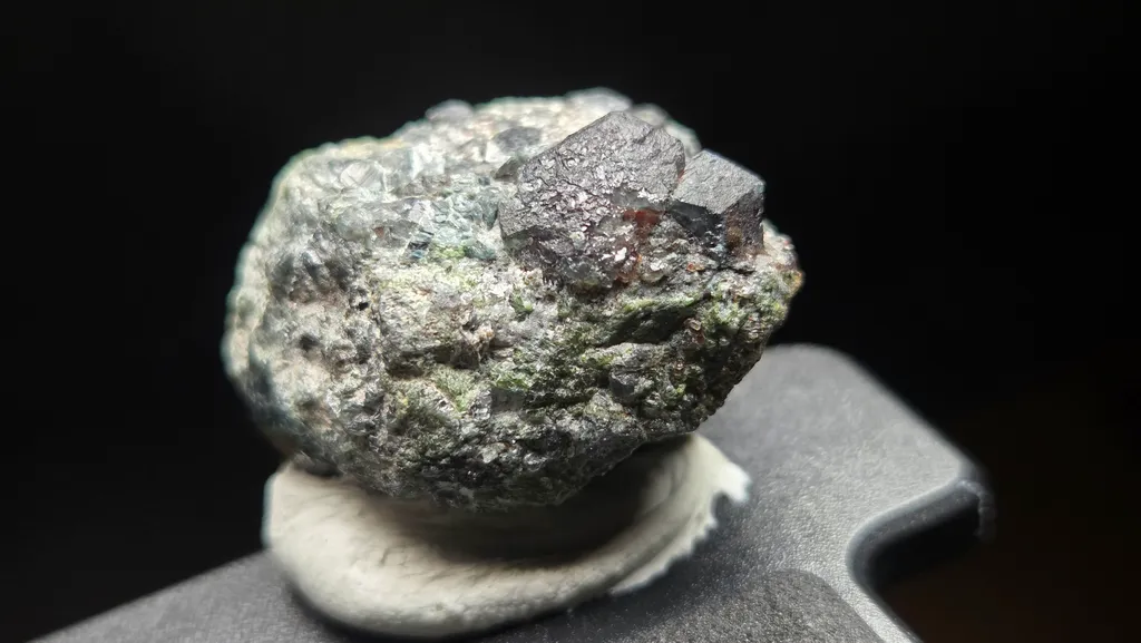 Alexandrite from Zimbabwe - image 4