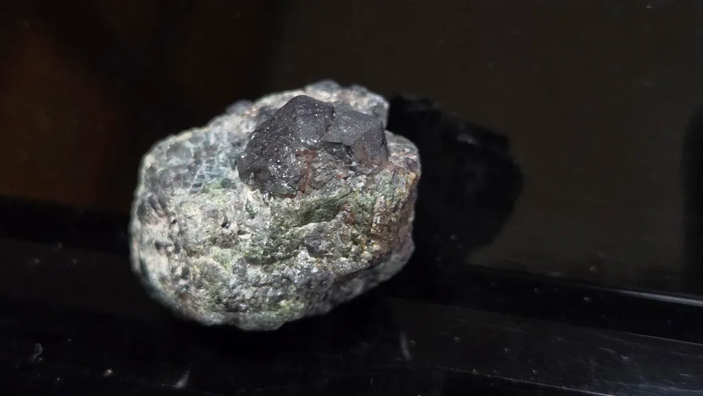Alexandrite from Zimbabwe - image 2