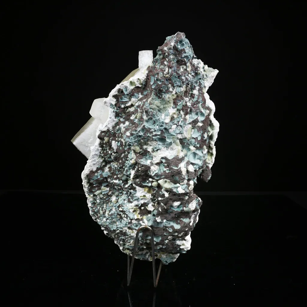 Alien Eye Calcite on Mordenite Matrix – Unique Diamond-Shaped Yellow Mineral Specimen from Sambhaji Nagar - image 8