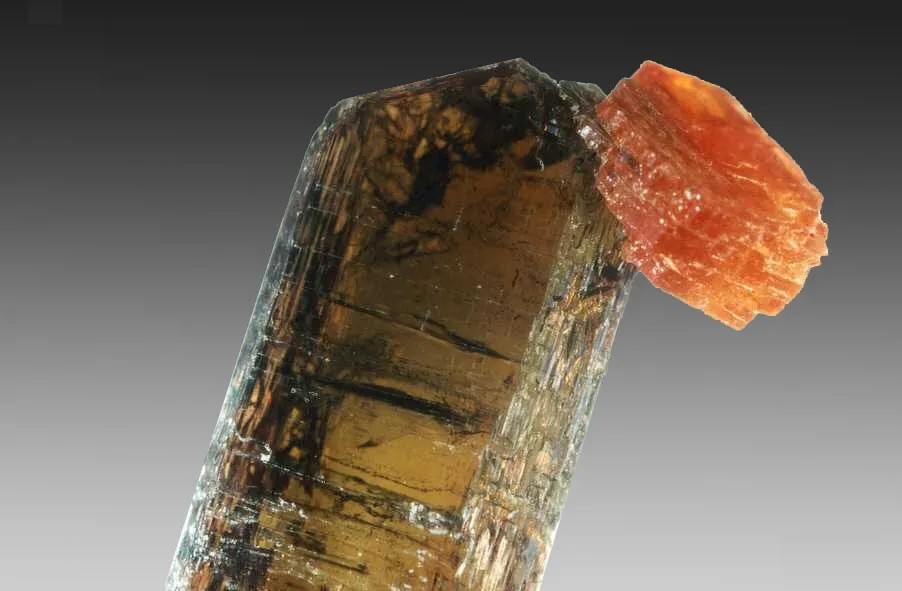 Allanite (Ce) / Hydroxylbastnäsite (Ce), Trimouns, Luzenac, Ariège, France image