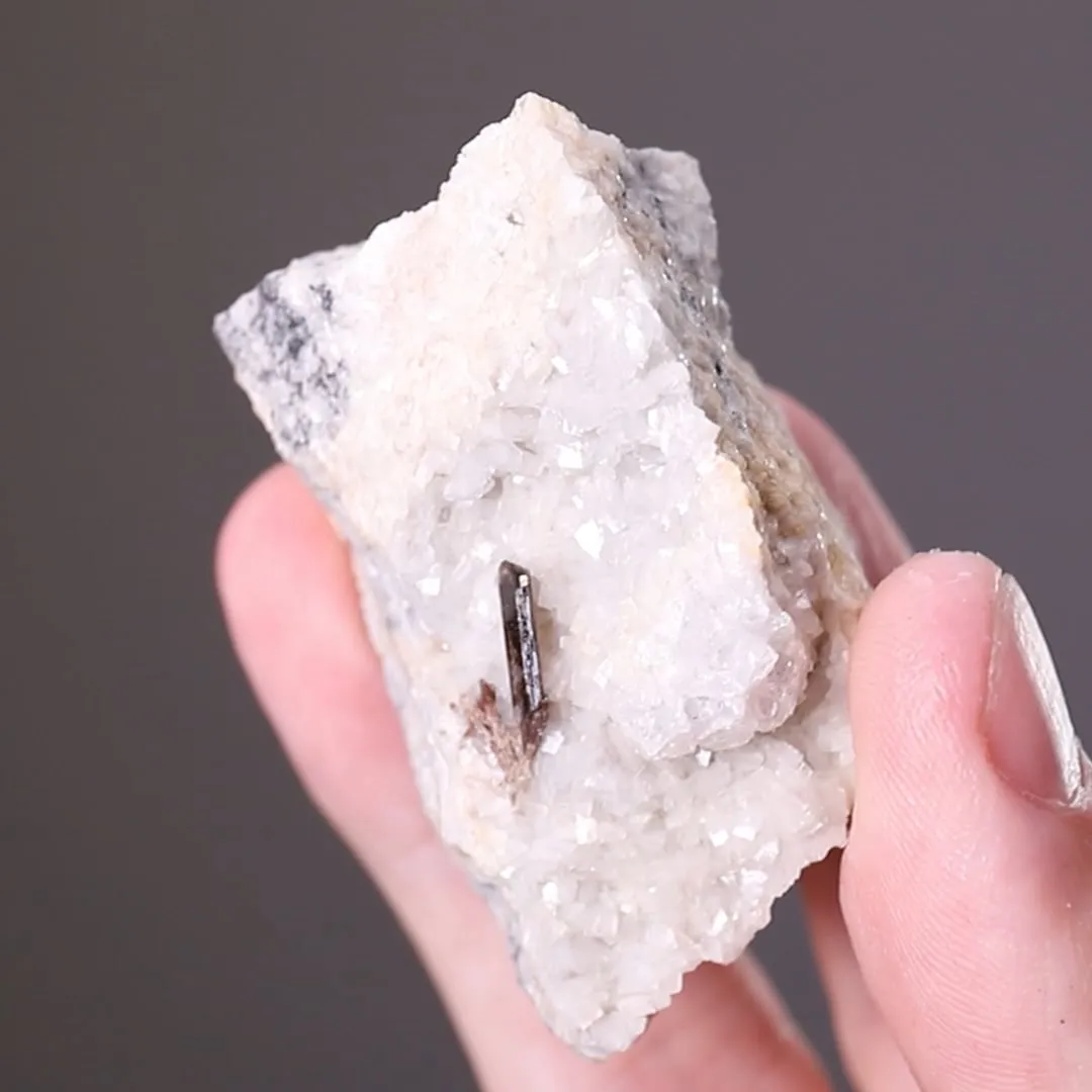 Allanite-(Ce) on Dolomite - image 2