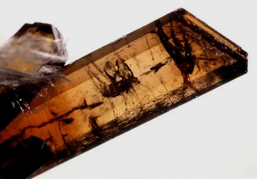 Allanite (Ce)  ou Dissakisite (Ce), Trimouns, Luzenac, Ariège, France image
