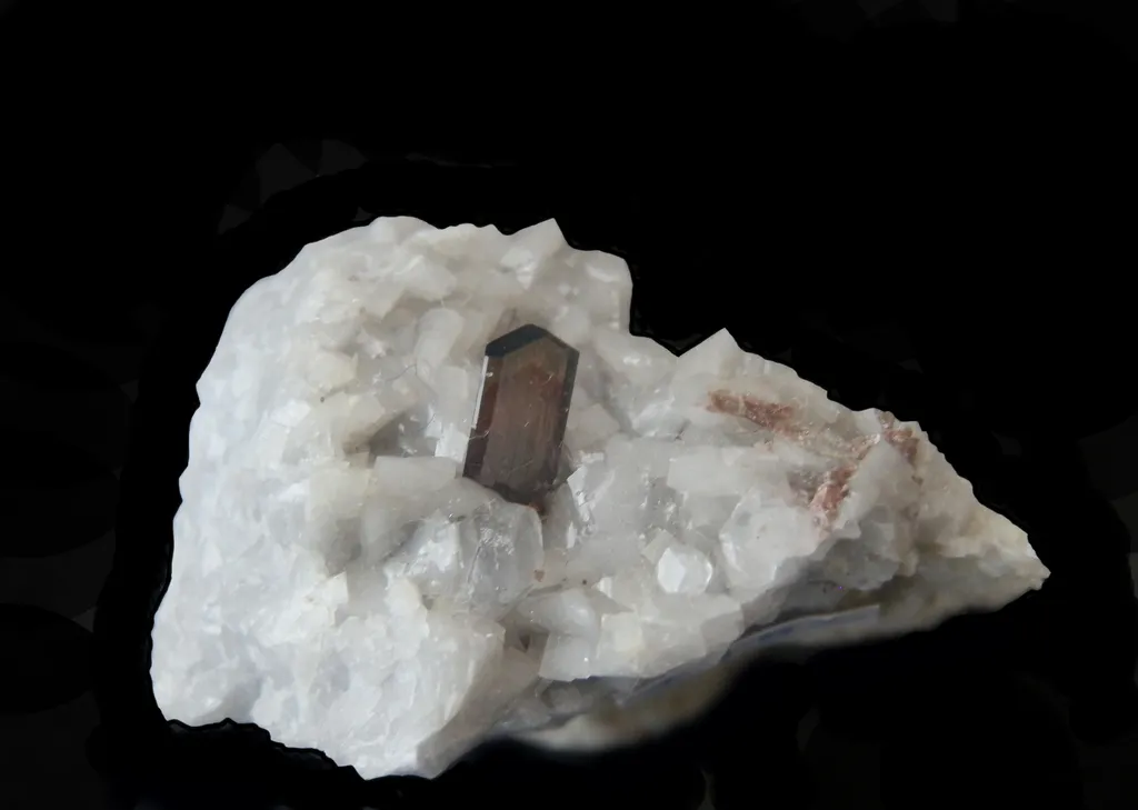 Allanite (Ce) ou dissakisite (Ce), Trimouns, Luzenac, Ariège, France image