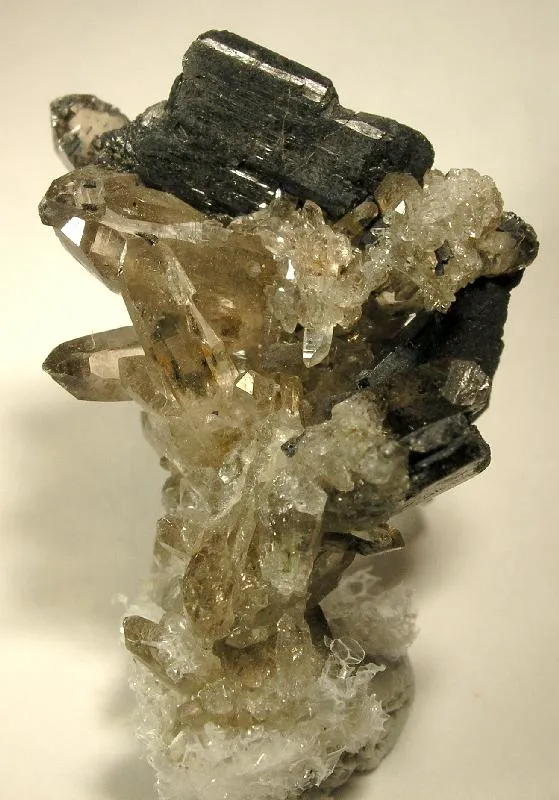 Allanite, Quartz (Var: Smoky Quartz) image