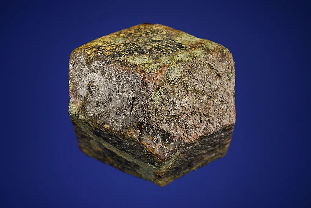 Almandine - image 3