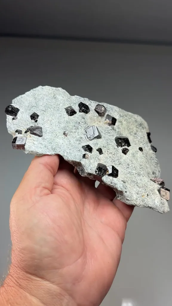 Almandine - image 2