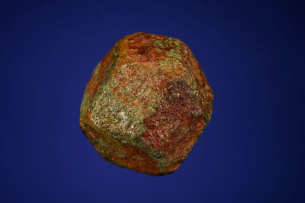 Almandine - image 2