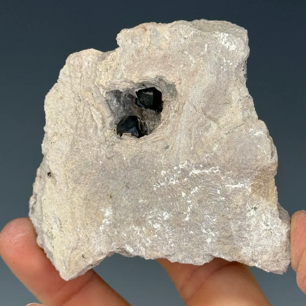 Almandine image