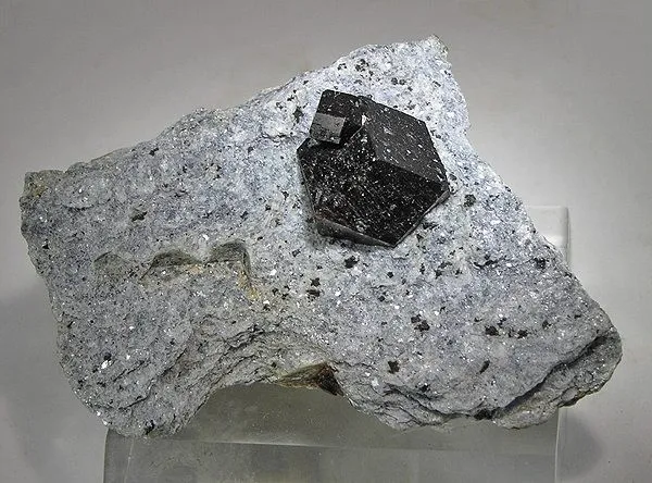 Almandine image