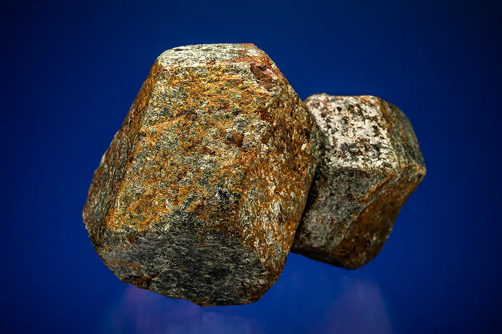 Almandine image