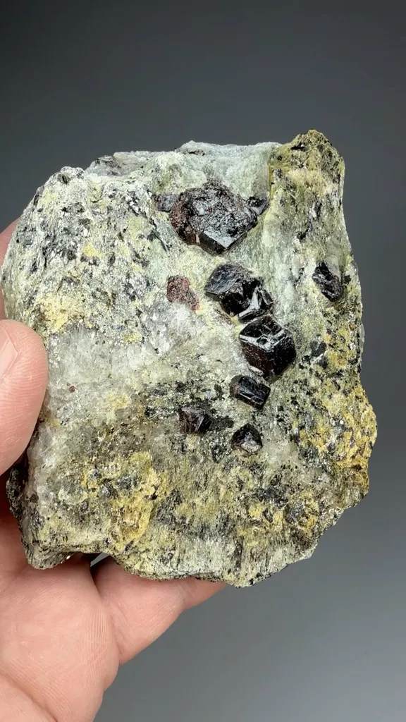 Almandine - image 2