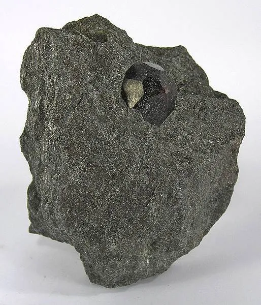Almandine image