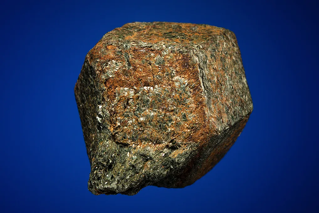 Almandine - image 3