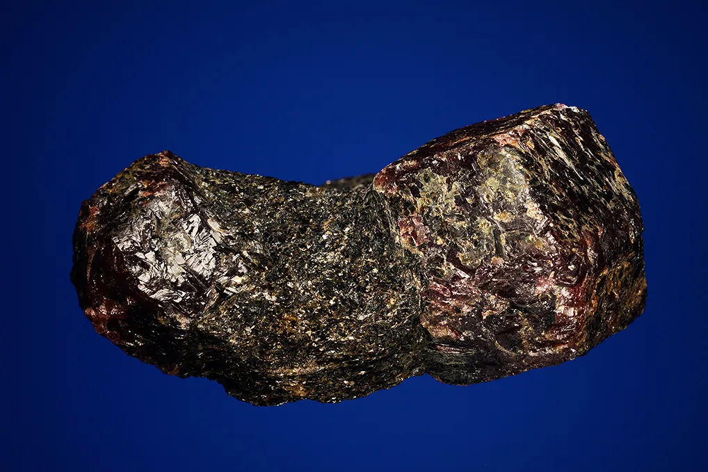 Almandine - image 5