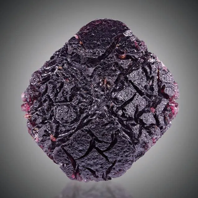 Almandine image