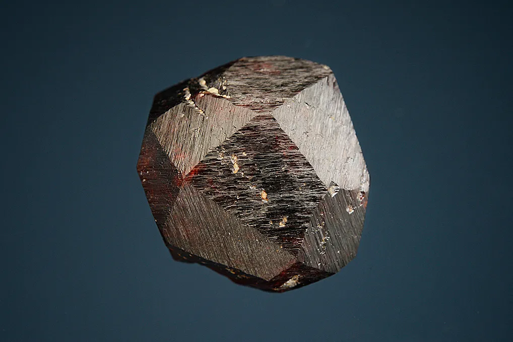 Almandine - image 3