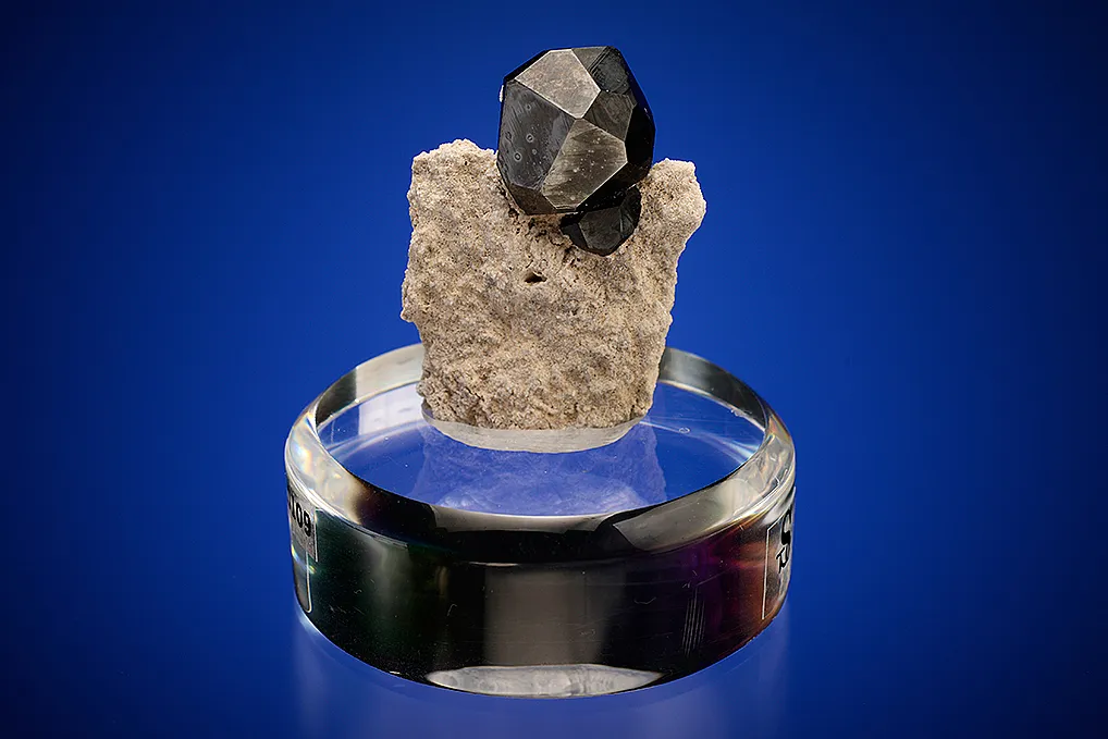 Almandine - image 2