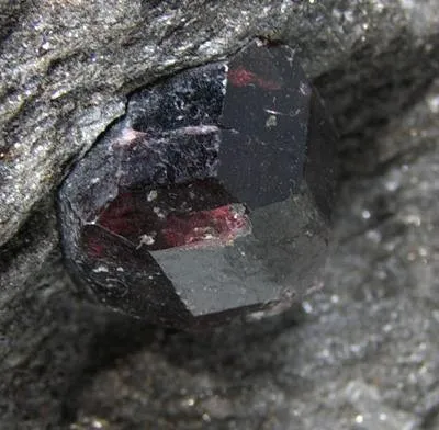 Almandine - image 2